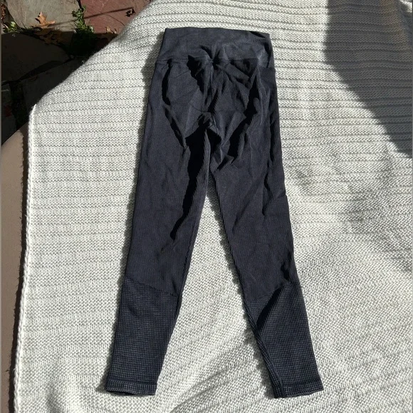 Gray Acid Wash Leggings, Size S - Picture 3 of 3
